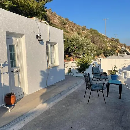 Sweet Home With Two Beds -One Single Room- With Beautiful View! Agia Marina  Exterior foto