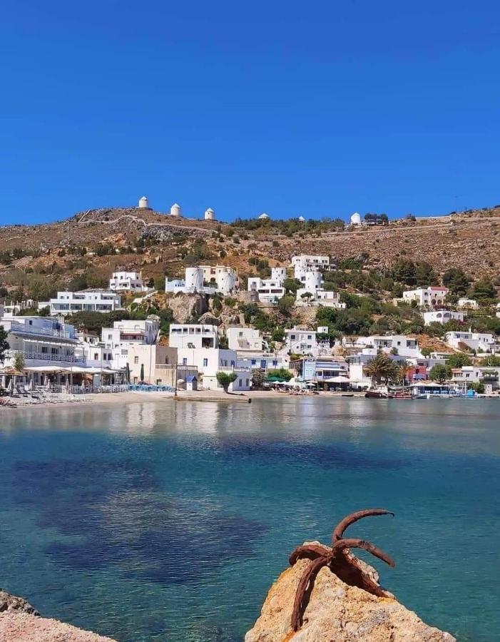 Sweet With Two Beds -one Single Room- With Beautiful View! Hébergement de vacances Agia Marina (Leros)