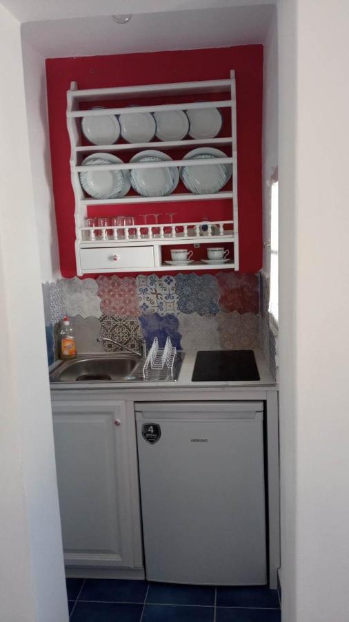 Sweet With Two Beds -one Single Room- With Beautiful View! Hébergement de vacances Agia Marina (Leros)