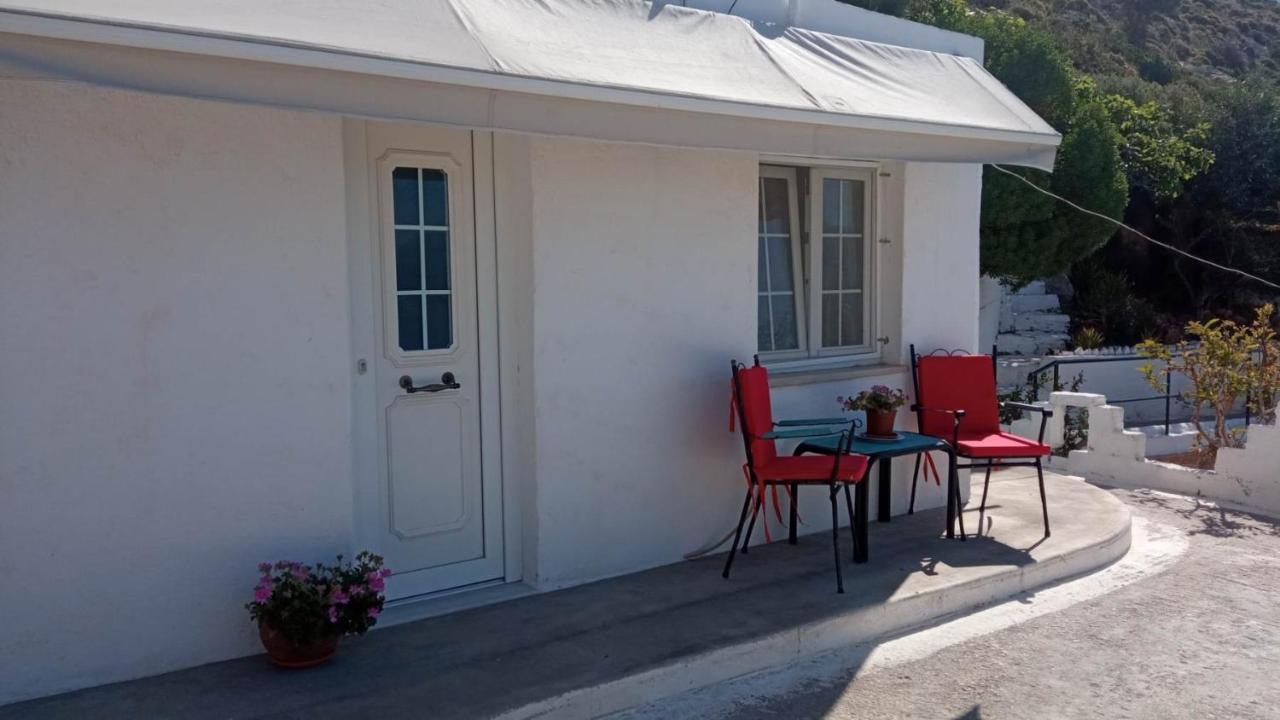 Sweet With Two Beds -one Single Room- With Beautiful View! *
